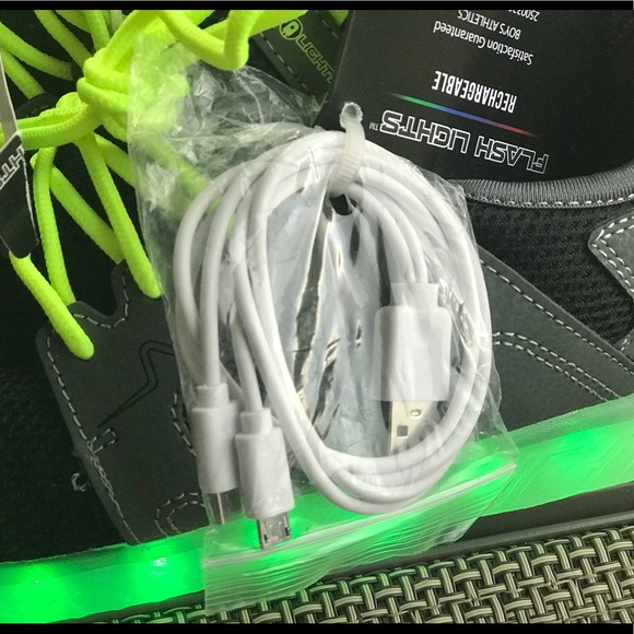 Flash Light Rechargeable Light Up Boys Shoe Size 4 - Picture 7 of 8